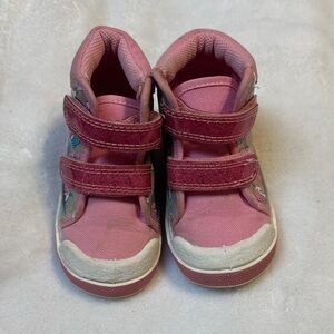 Adorable Pink Kids Sneakers with Velcro Straps